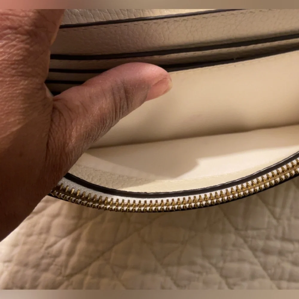 Tory Burch off white Crossbody Bag - Picture 7 of 8